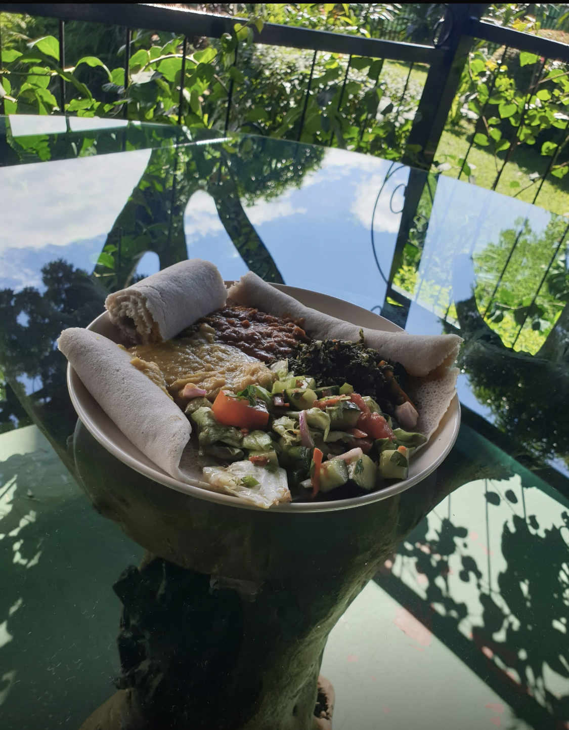 Injera plate with Ethiopian stews